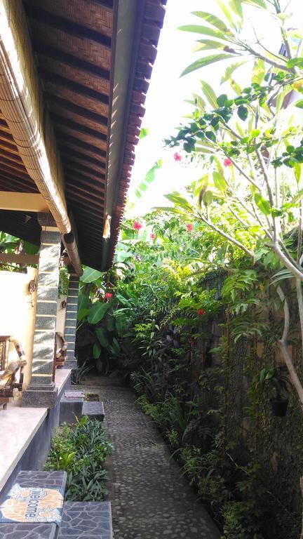 Santa Fe Homestay & Warong Amed Exterior foto