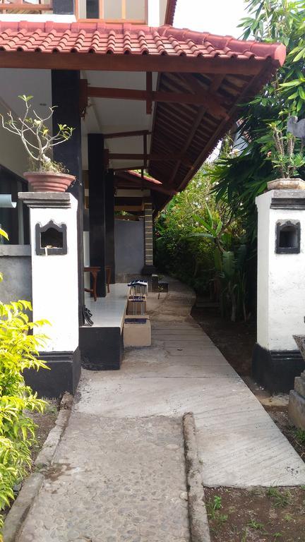 Santa Fe Homestay & Warong Amed Exterior foto
